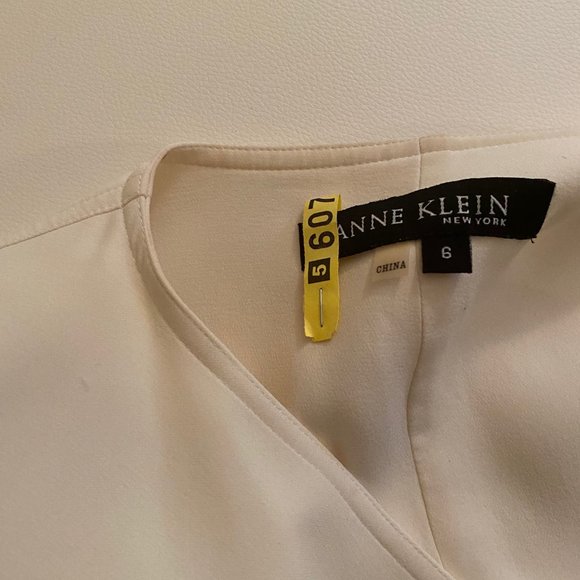 Elegant Jacket - Picture 6 of 6